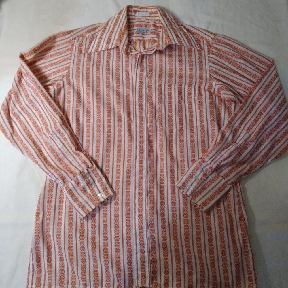 Vintage Tru Fit Striped Pattern Button Down Shirt